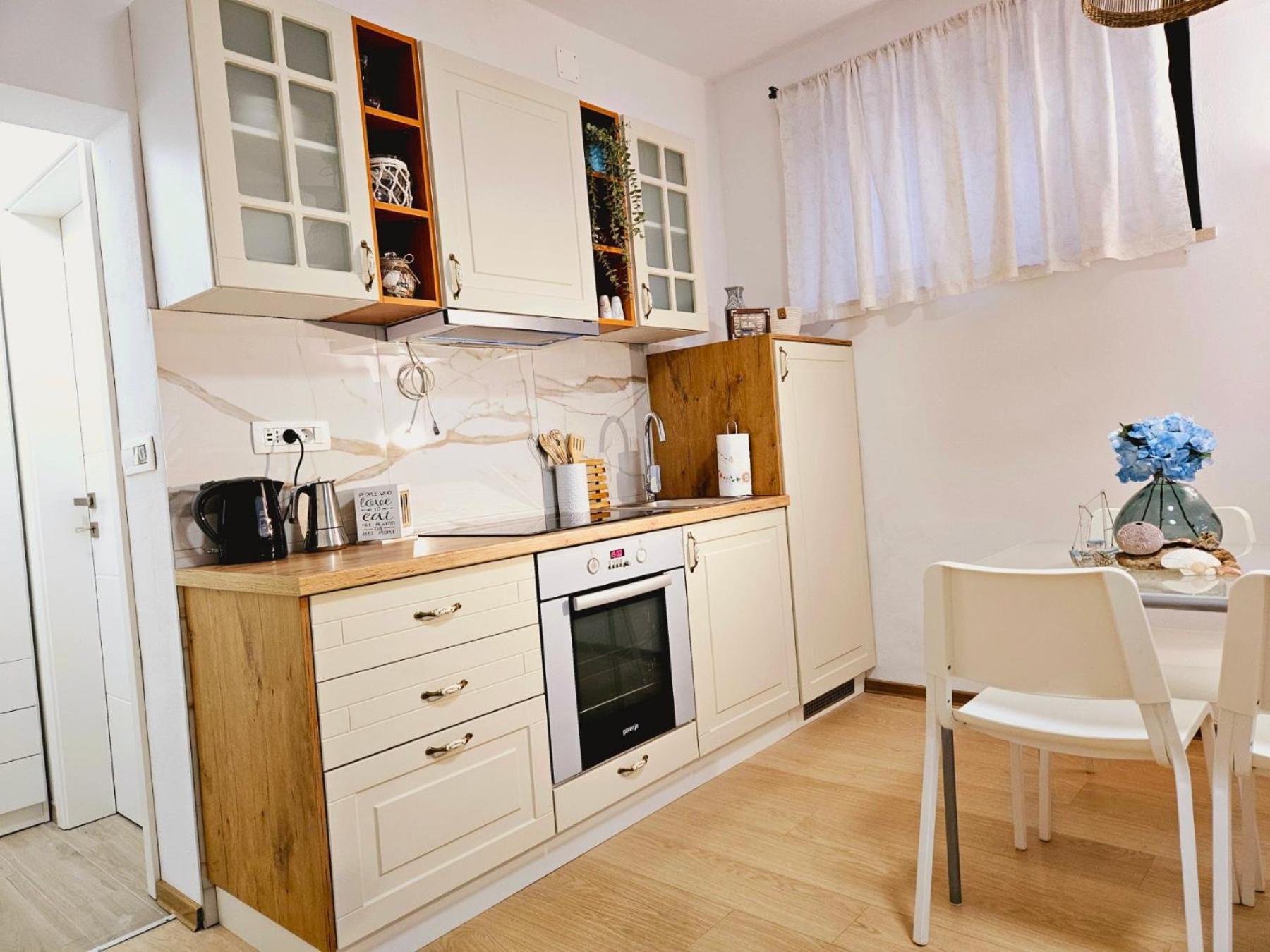 Apartma Tul Izola Exterior photo